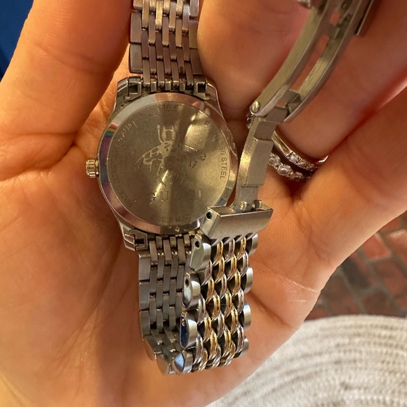 Gucci Women's Watch - Blue and Gold - Picture 3 of 4